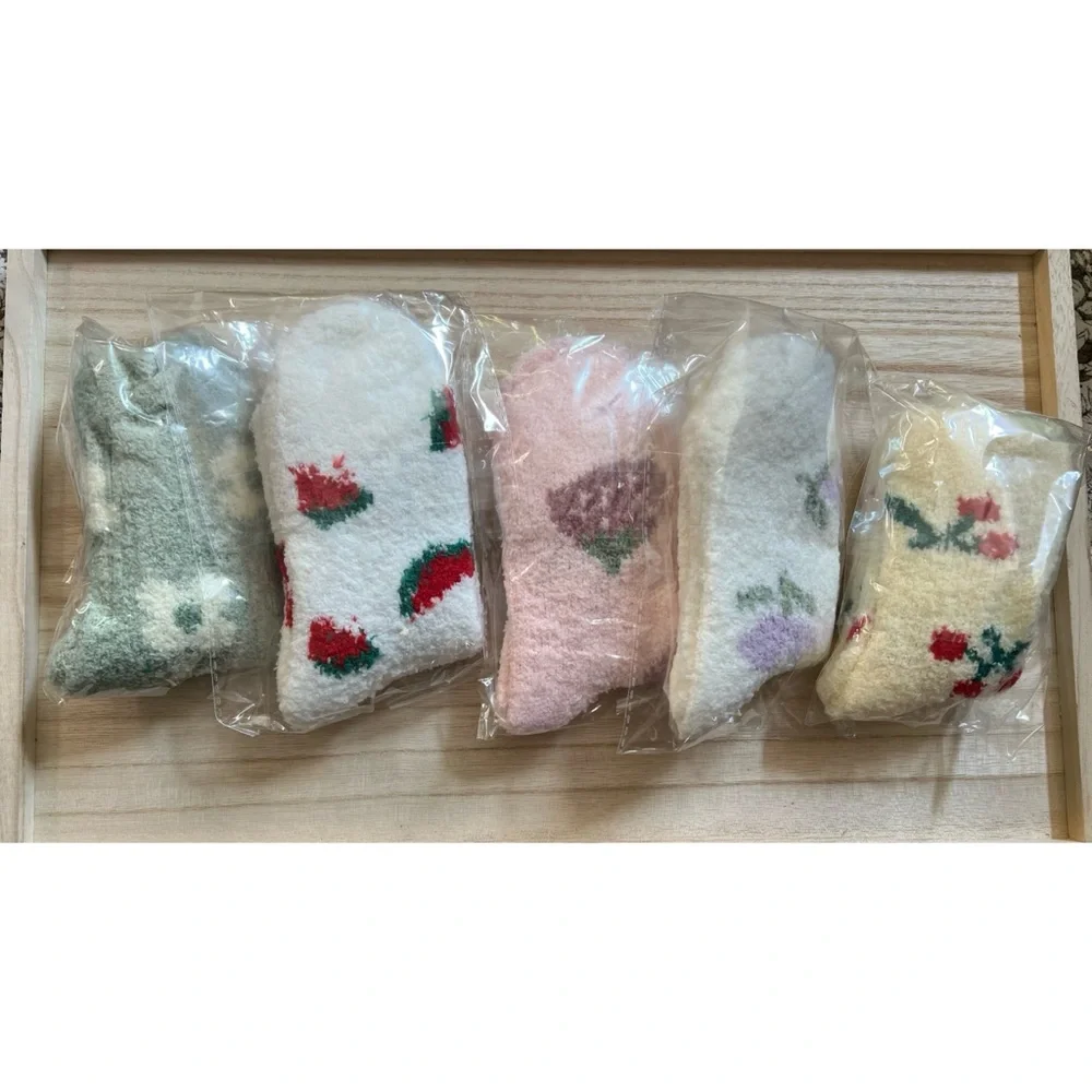 Pack of 5 Fuzzy Socks